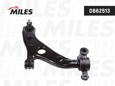 Рычаг передней подвески правый нижний Mazda 3 13- DB62513