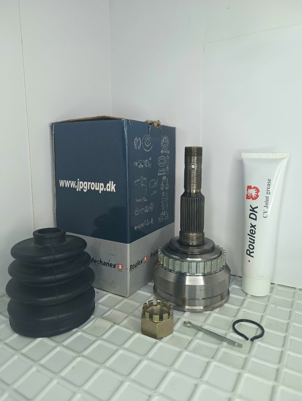 ШРУС наружный TOYOTA COROLLA 1.6 92-02 (с ABS) (SKF VKJA5600) GA20476