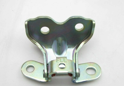 Петля двери HYUNDAI SOLARIS 793151Y000