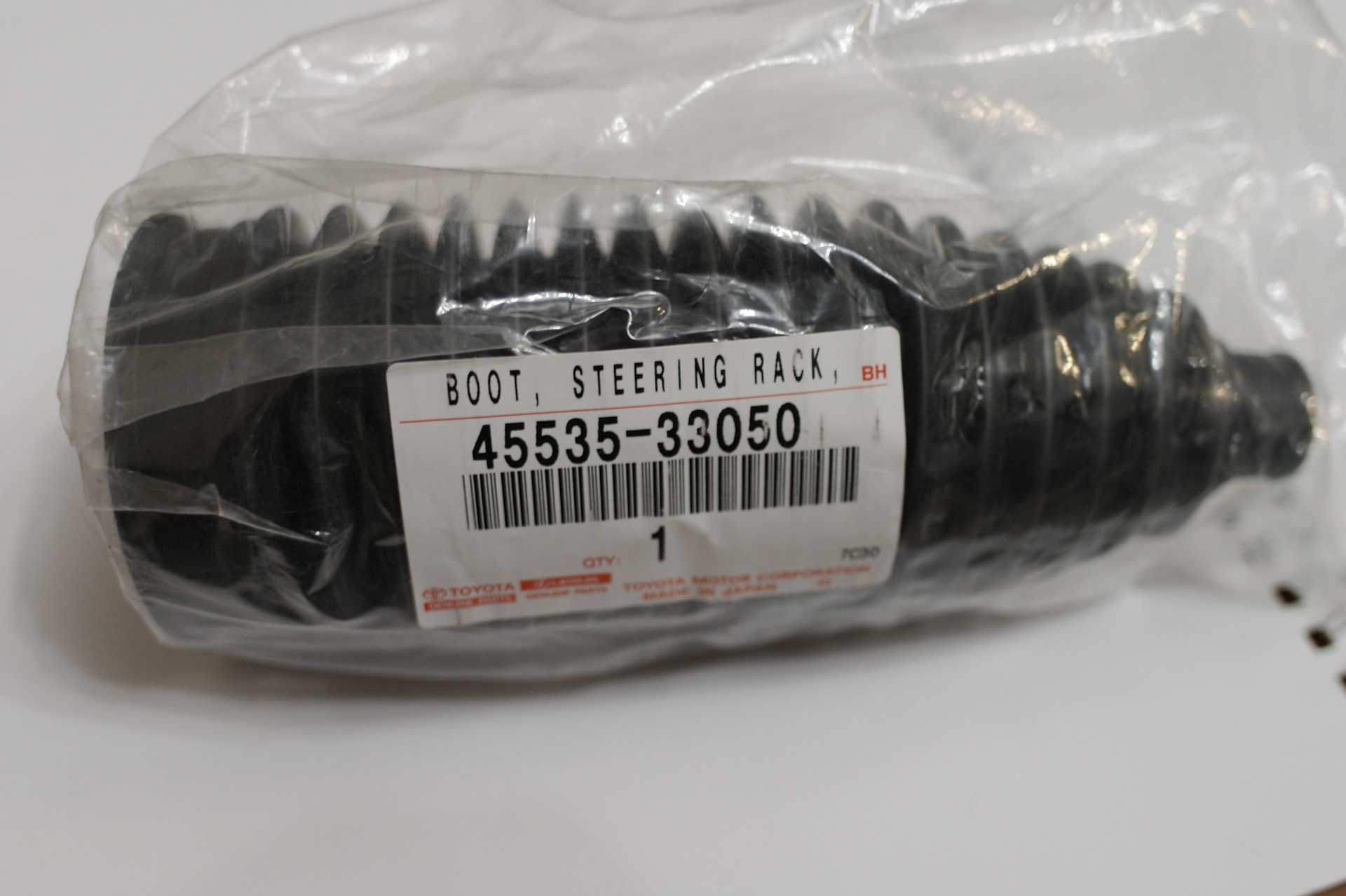 Пыльник рулевой тяги LR TOYOTA Camry 2006- 45535-33050
