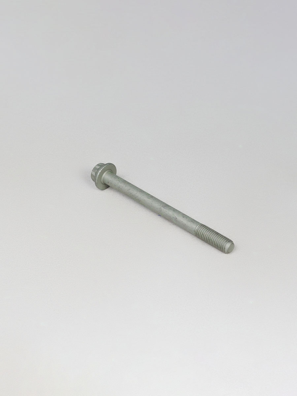 Болт м10 21115-2G000