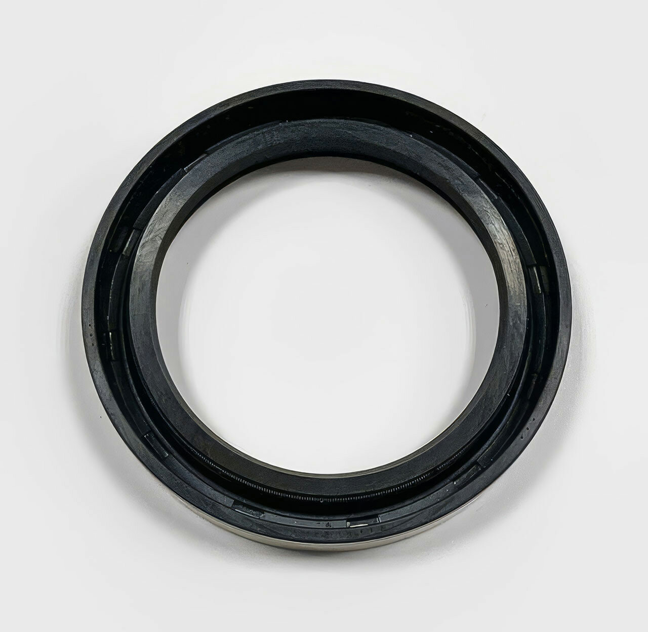 САЛЬНИК КОРОБКИ СКОРОСТЕЙ 19.7X28.1X7.2X7.2 95GEY-21280707C