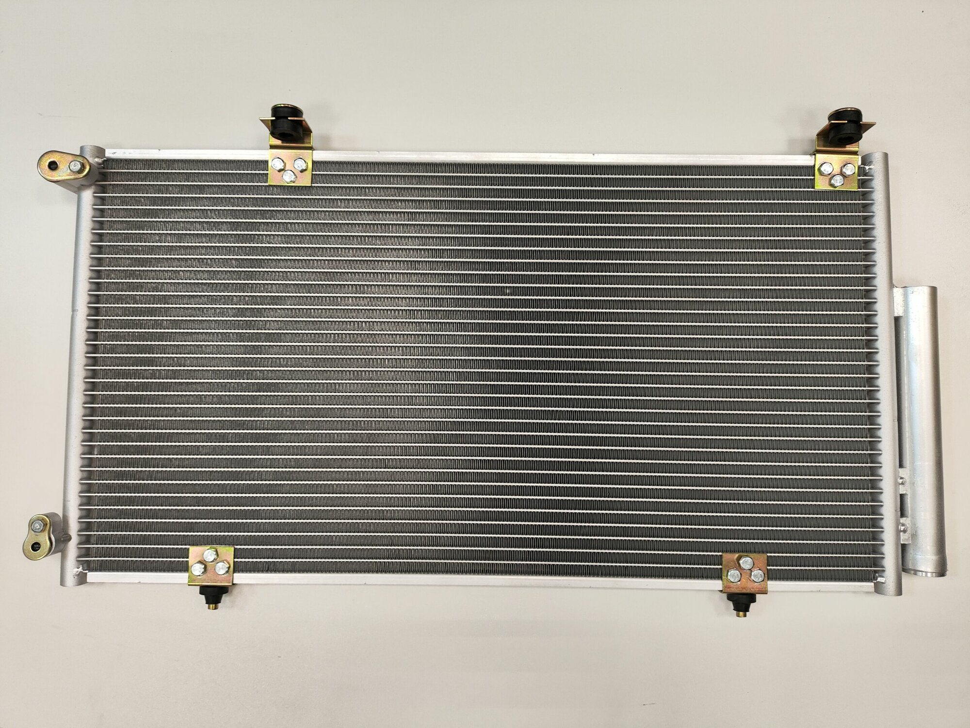 Конденсер (паяный) GEELY COOLRAY (19-) 1.5T ACCB384